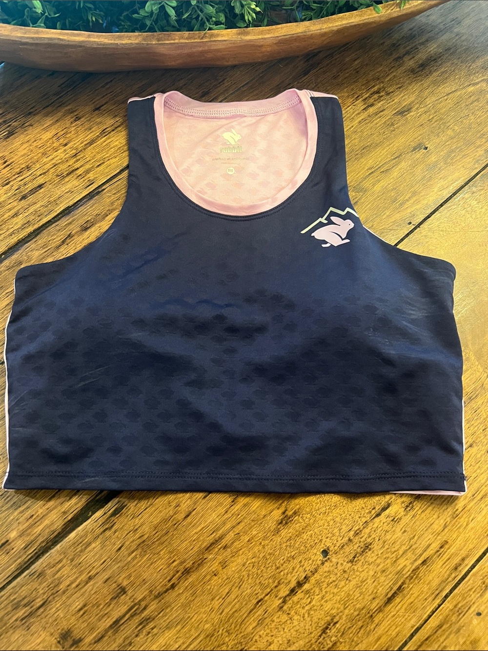 Rabbit Navy/Pink Crop Hop Built in Sports Bra. Size Med - Picture 3 of 6